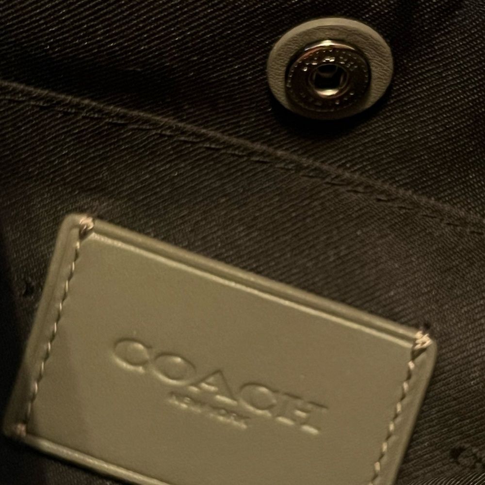 RARE rivington coach leather backpack - Picture 12 of 15